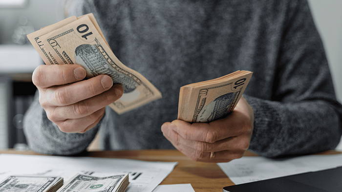 توی این اوضاع ایران، پول کجاست؟